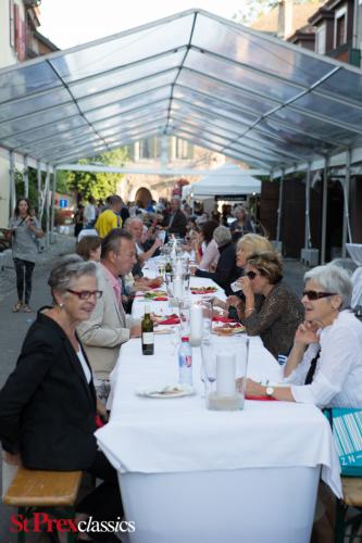 Repas dans le Vieux Bourg