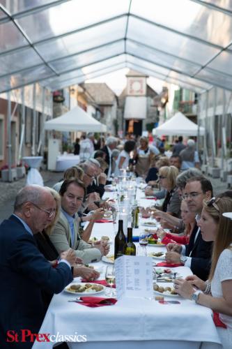Repas dans le Vieux Bourg